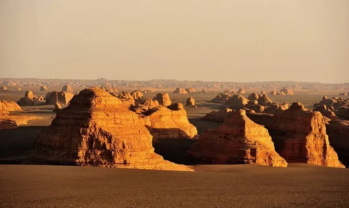 4-Day Private Tour of Dunhuang with Accommodation