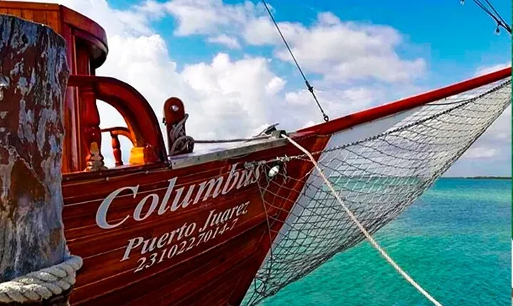 Sail Under Light of the Moon & Enjoy a Romantic Dinner in Spanish Galleon