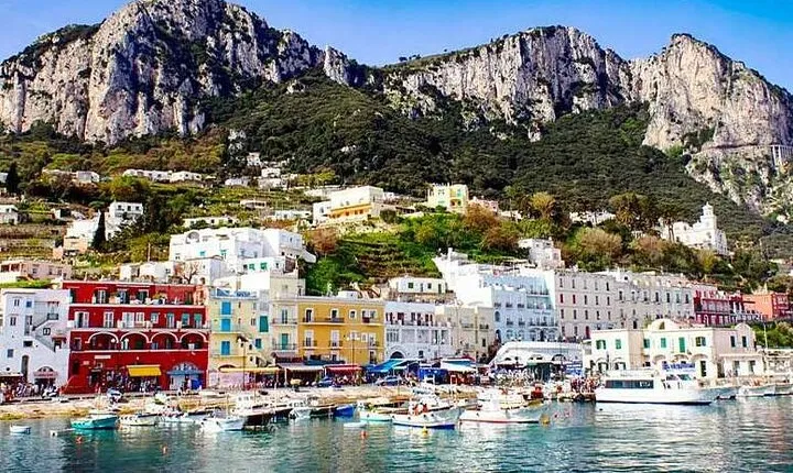 CAPRI Island Tour FD from NAPLES (Hydrofoil and Lunch Included)