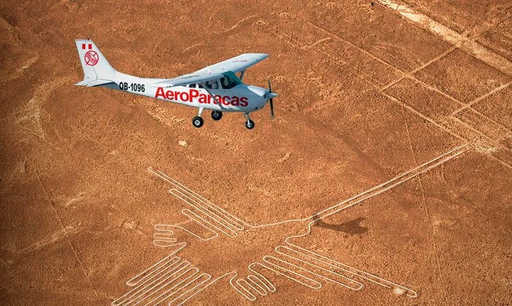 Ballestas, Paracas, Nazca Lines & Huacachina - 2 Days Experience