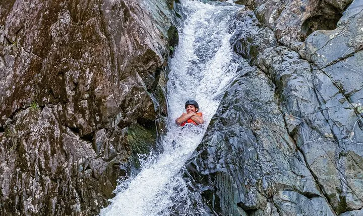 (Small-Group) El Yunque Tour with Transportation / 7AM or 12PM