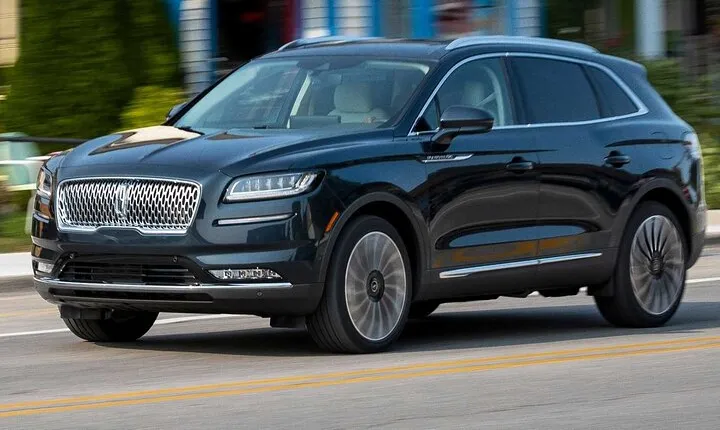 Luxury Sedan O'Hare/Midway Airport (Curbside) <-> Chicago Ony Way