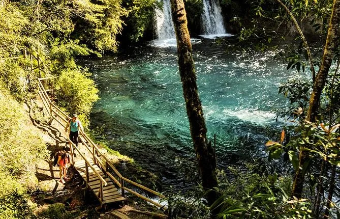 Ojos del Caburgua and Lake Caburgua, Natural Attractions - Half day