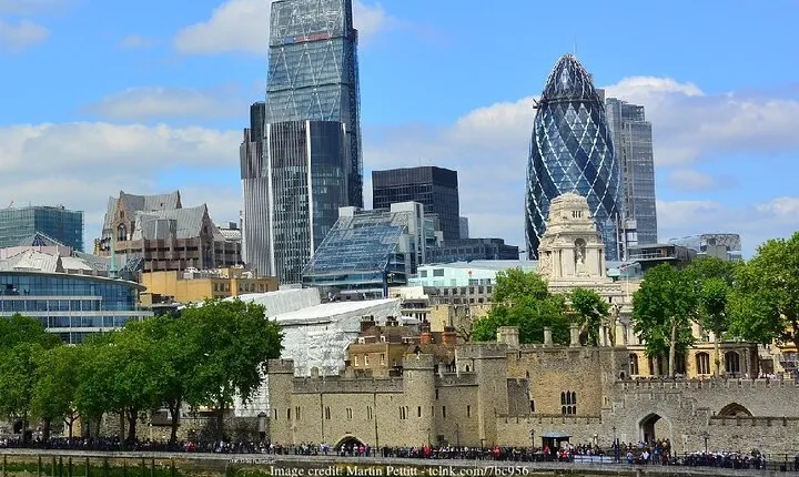 Private 3-hour Tour of The Iconic Tower of London & Tower Bridge