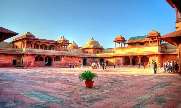 Taj Mahal and SOS park tour with Fatehpur Sikri visit
