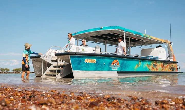 SCENIC AND PREHISTORIC CRUISE - Sparkling Wine & Gourmet Platters