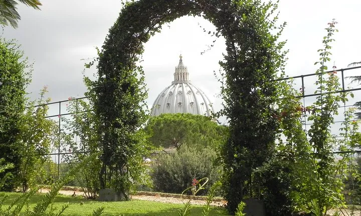 Vatican Pass: Gardens, Museums, Sistine Chapel and Basilica entry