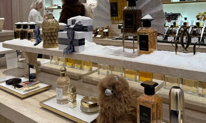 Private Perfume Tour of Paris with Bespoke Fragrance Creation