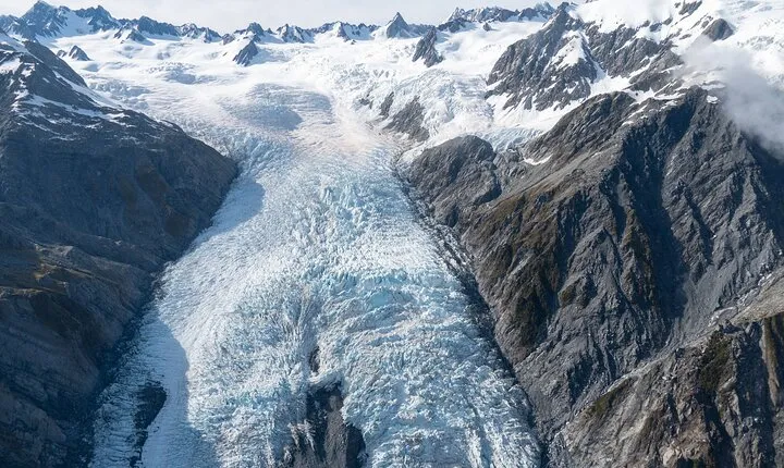 Private Flight - 2 Glaciers - Snow Landing - Franz Josef - 35mins