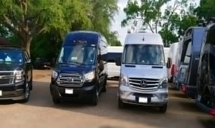 Up to 10 PAX Direct Private Shuttle Hobby Airport HOU - Galveston