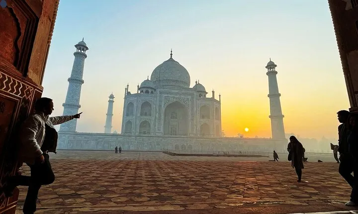 Taj Mahal and Agra Fort Private Sunrise Tour from Delhi