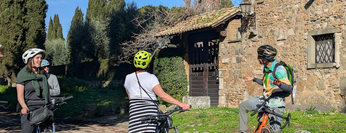 Appia Antica and Catacombs by ebike: guided tour with Private Transfer from Circus Maximus