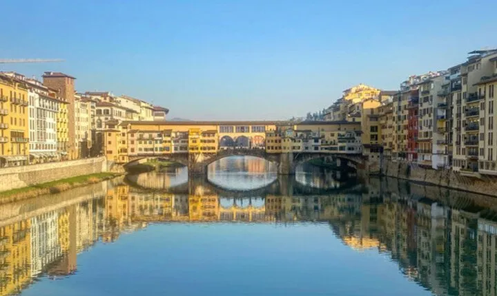 Bridging Florence’s History: Arno River Self-Guided Walking Tour