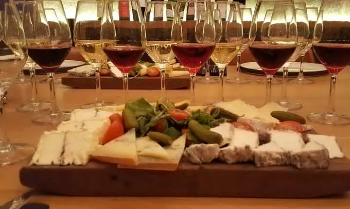 5 Hour - River Cruise | Wine Tasting | Eiffel with Hotel Pickup
