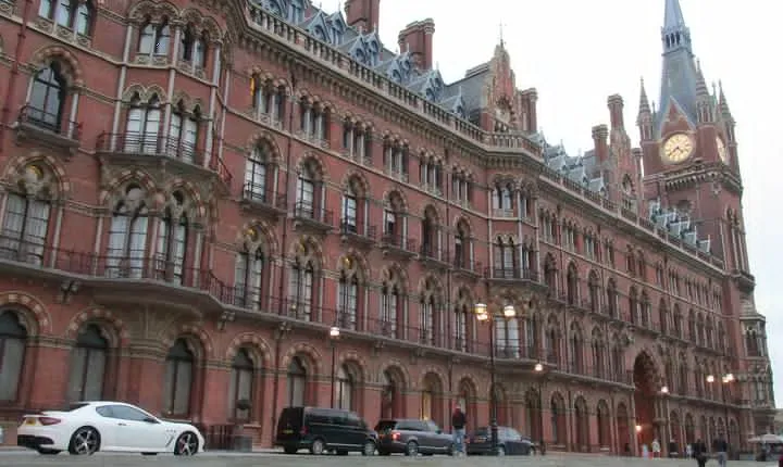 A Muggle's Guide to Harry Potter Walking Tour in London