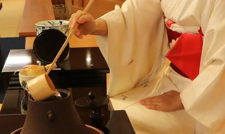 Once-in-a-Lifetime Tea Ceremony on a Noh Stage