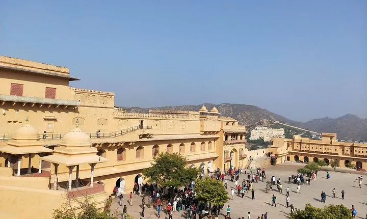 All Inclusive: 3 Day Golden Triangle Tour with Taj Mahal Sunrise