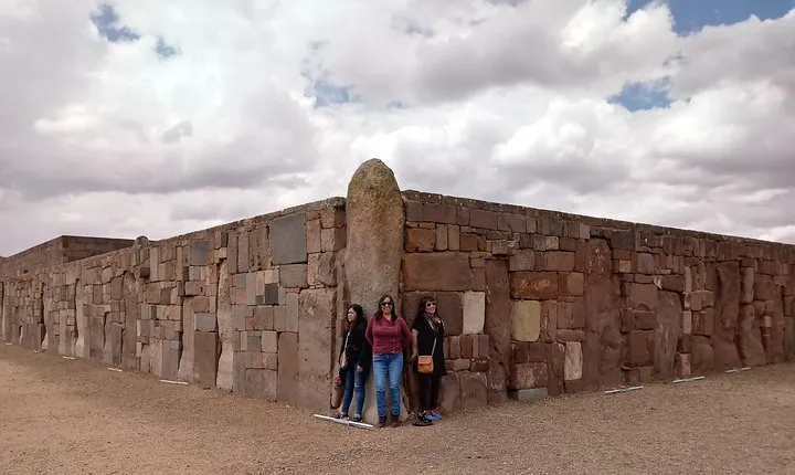 PUMA PUNKU - TIWANAKU and TITIKAKA LAKE - Shared Service