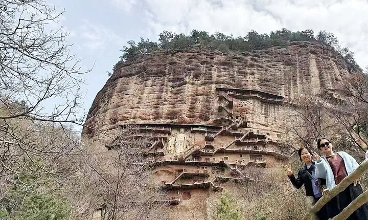 Xi'an Private Bullet Train Trip to Maiji Grottoes and Fuxi Temple