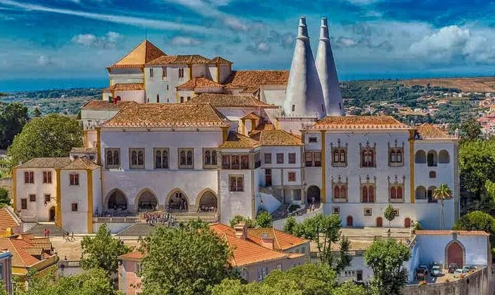 Private Convertible/Car Tour in the Sintra Mountains