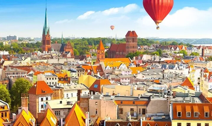 Torun Old Town Highlights Private Walking Tour