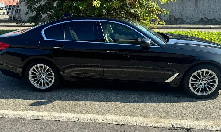 Luxury Private Transfer from Orio Al Serio Airport to Milan Center