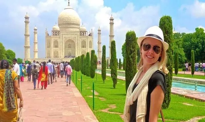 Taj Mahal Tour By Superfast Train From Delhi