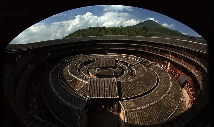 2-Day PRI Tour to Xiamen and Tulou by bullet train from Guangzhou
