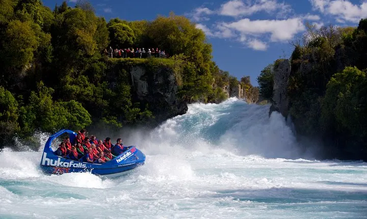 Hukafalls Jet Boat Ride in Taupo
