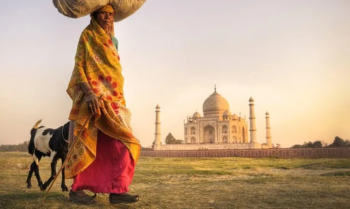 Spectacular Taj Mahal and Fatehpur Sikri Tour By India Vacations