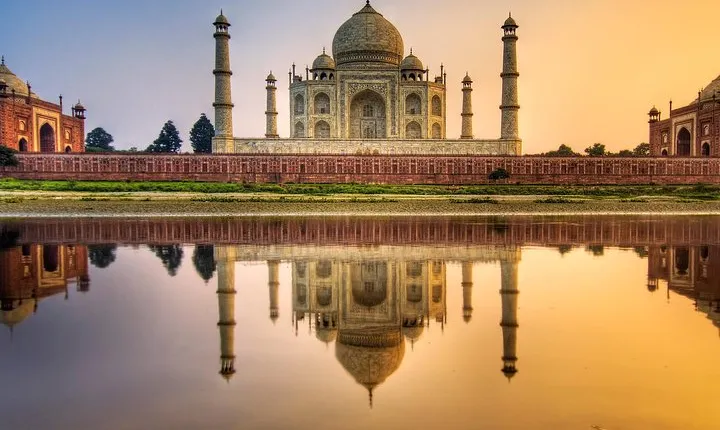 5 Day Golden Triangle with Akshardham Temple-Taj Mahal at Sunrise