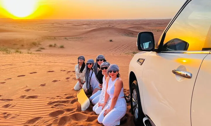 Private Evening Desert Safari with BBQ Dinner & Sand Boarding