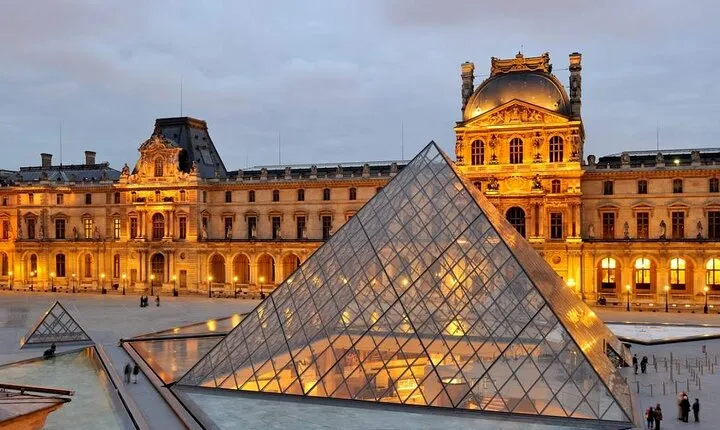 Louvre Museum Entry Ticket in Paris