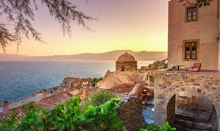 9 Day Private Tour Ancient Peloponnese and Meteora