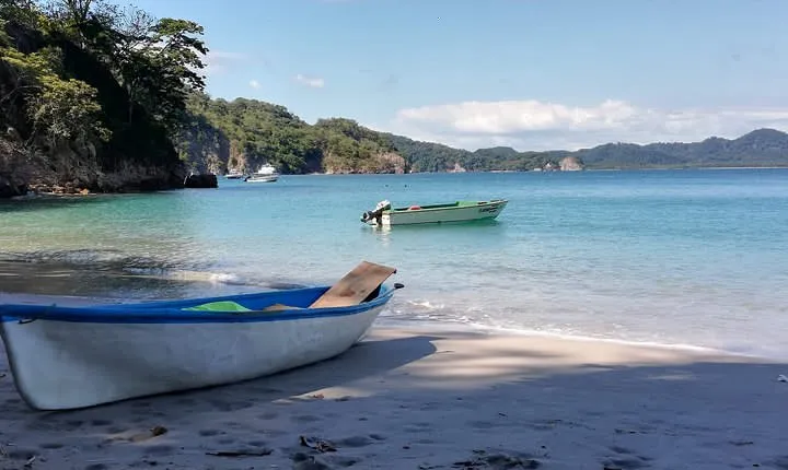 Isla Tortuga Snorkeling Tour