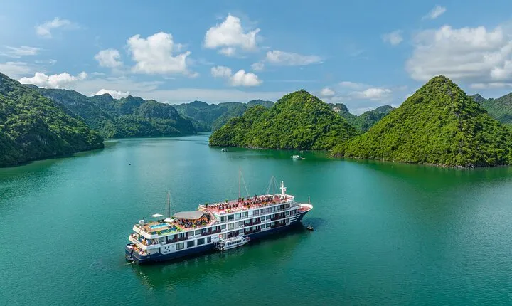 Hanoi: 2-Day Lan Ha Bay& Cat Ba Island 5-Star Cruise with Balcony