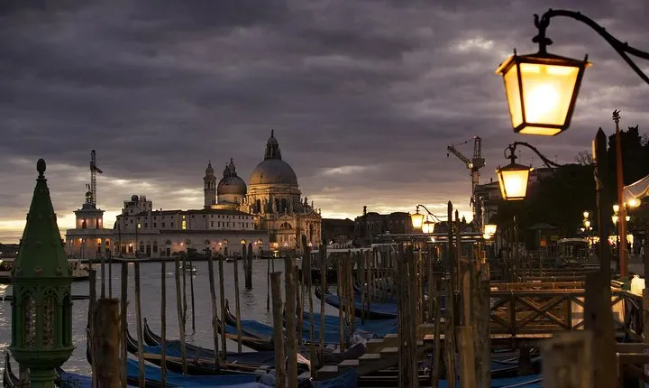Venice: Ghosts and Legends walking tour 