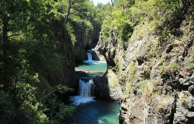 Tour Radal Park 7 Cups for one day from Santiago.