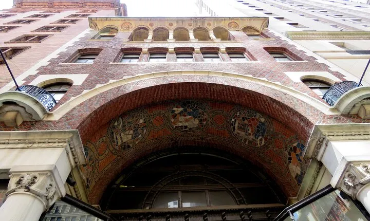 Philadelphia Architecture: Discover Every American Style on a GPS Audio Tour