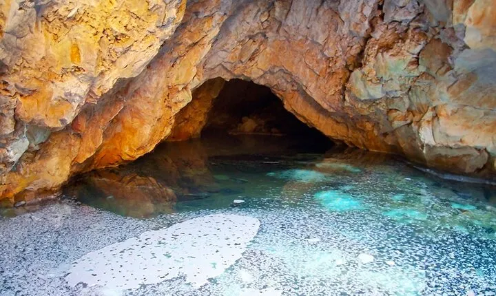 Private Day Tour from Athens to Methana Volcano Trek