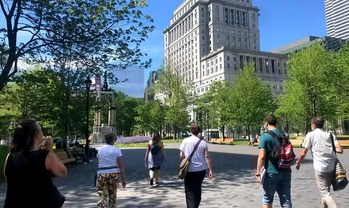Montréal Downtown and Underground City Private Walking Tour