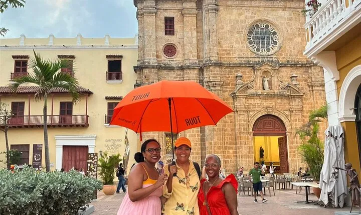 Private Walking Tour in Cartagena (Walled City & Getsemaní)