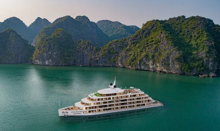 Catherine Cruise – Your Luxurious Retreat - Halong Bay 2 Day Trip