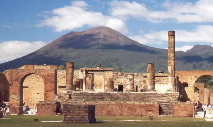 Ercolano And Cantine Del Vesuvio