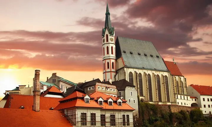 Cesky Krumlov Scavenger Hunt and Highlights Self Guided Tour