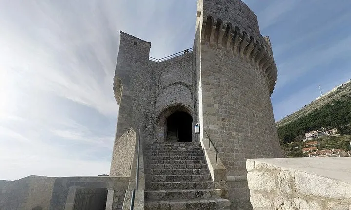 Walls Of Dubrovnik: Small-Group Walking Tour With A Local