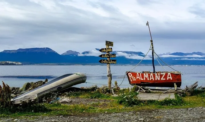 Almanza Port Tour with Lunch