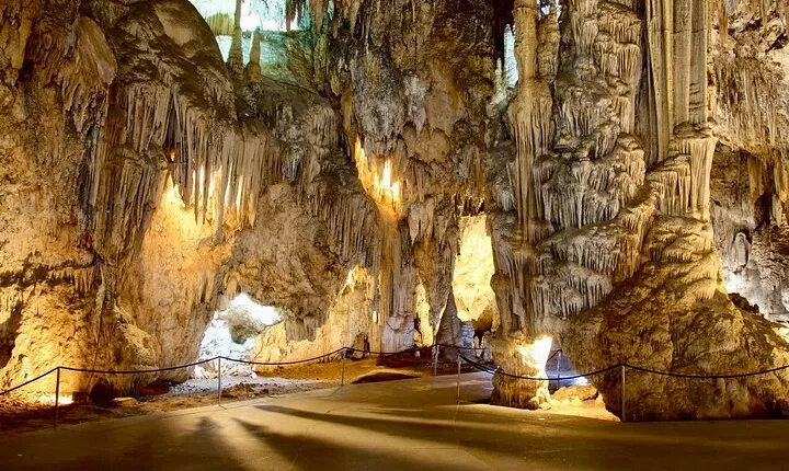 Tour of Nerja and Frigiliana with Caves