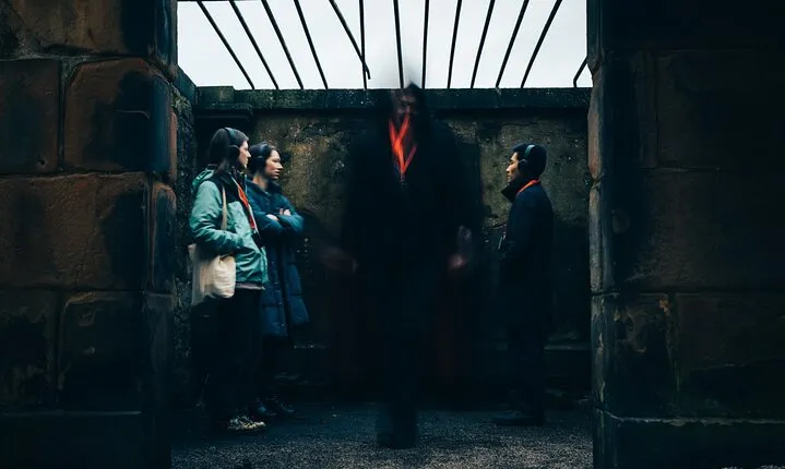 Small Group Edinburgh Underground Vaults & Graveyard Ghost Tour