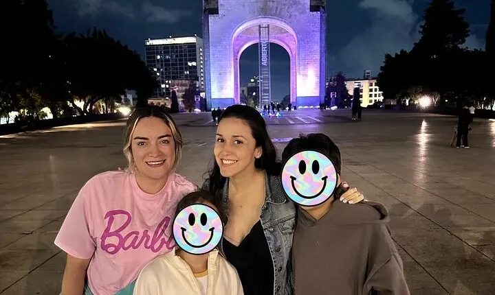 Night tour + tacos in Mexico City fully illuminated!
